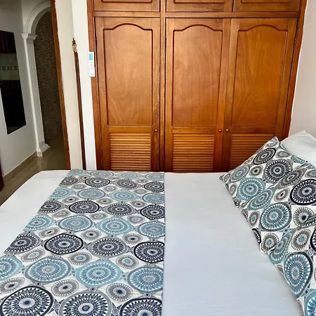 Apartamento Por Dias Laguito Ctg *
