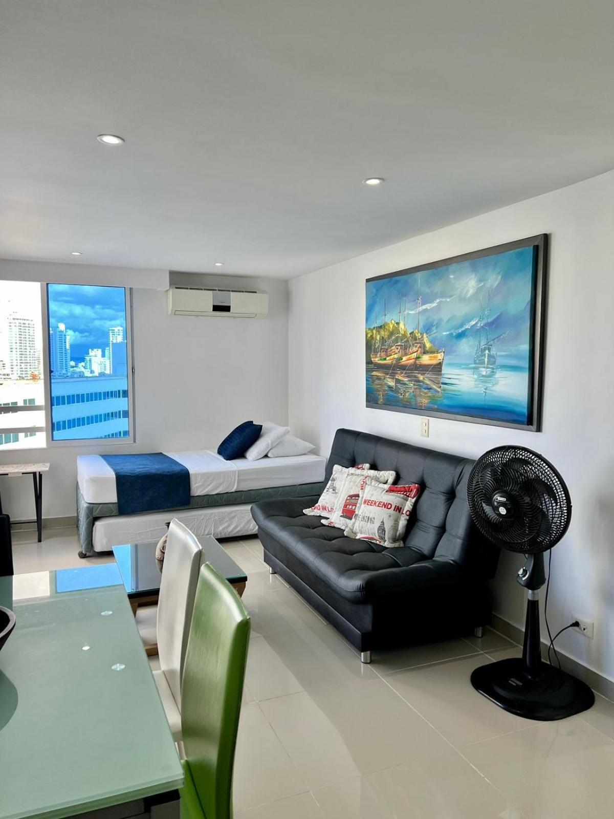 Por Dias Laguito Ctg * Cartagena