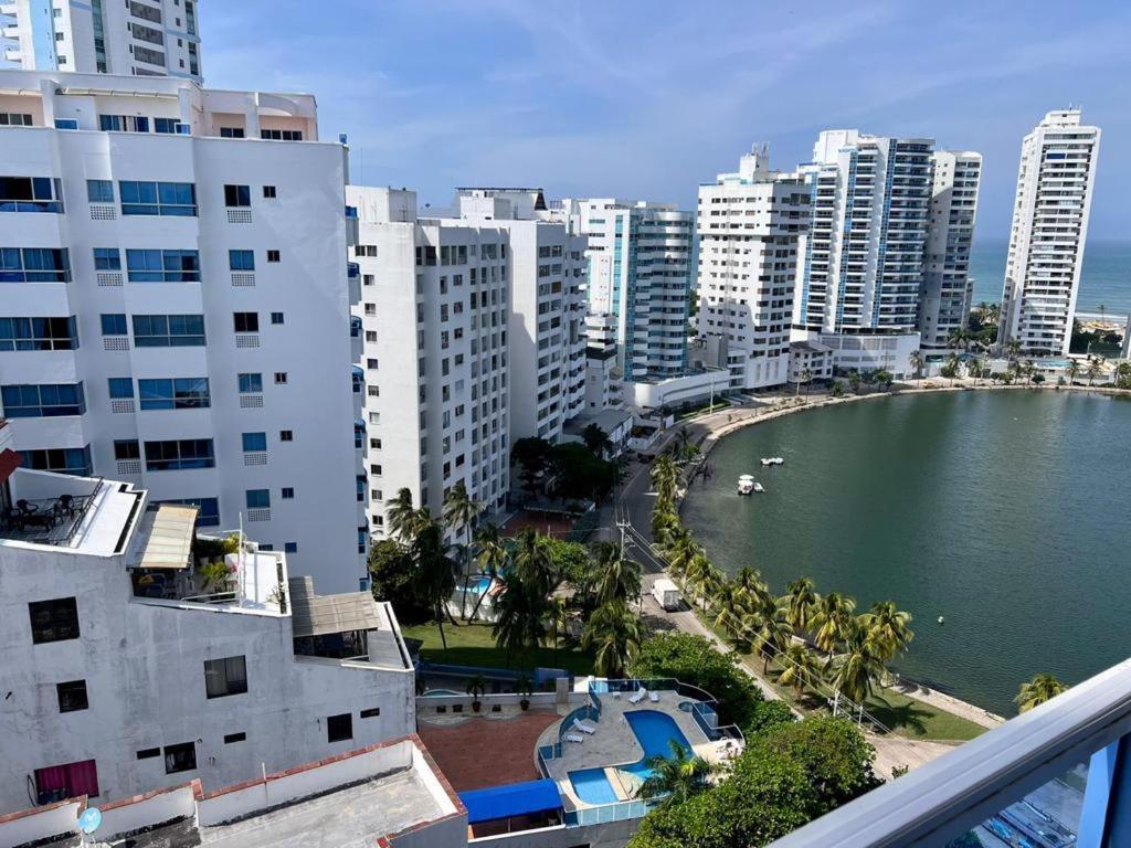 Por Dias Laguito Ctg *